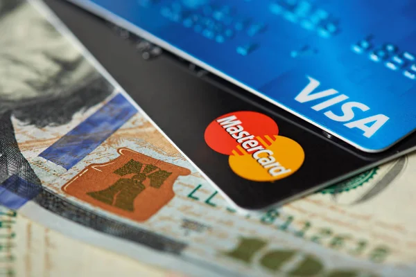 Макрос майстер і visa card — стокове фото