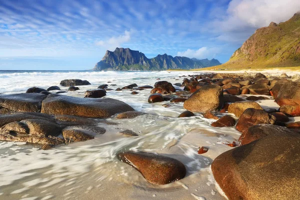 Noorse zonnige landschap — Stockfoto