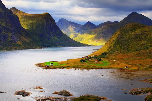 Güneşli Lofoten gün