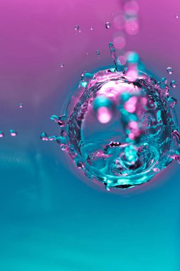 Soyut su renkli sıçrama 