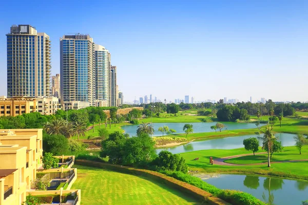 Luxusní rezidenční čtvrti Dubai — Stock fotografie