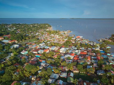 Bluefields kasabada günbatımı