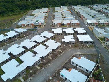 Yerleşim bölgesinde yeni Evleri inşaatı