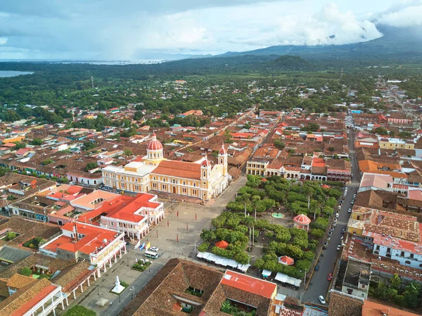 Granada eski şehrinde ana Parkı — Stok fotoğraf