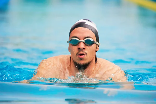 Férfi úszás védőszemüveg — Stock Fotó