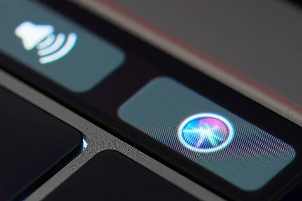 Siri icono asistente en la barra táctil — Foto de Stock