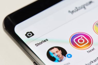 Yeni hikaye üzerinde instagram uygulaması ekleme