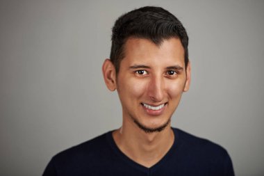 Genç Arap adam portresi