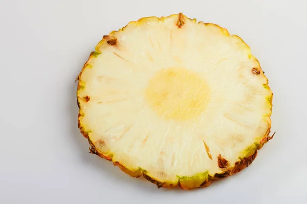 Dilim taze ananas — Stok fotoğraf