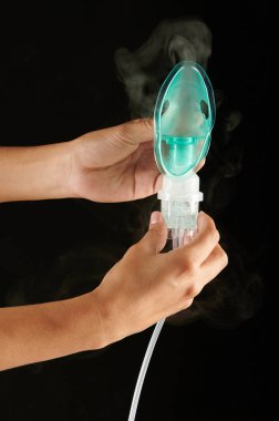 Eller nebulizörü tutsun