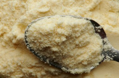 Kuru sütlü makro kaşık.