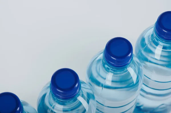 Закрыть Крышку Пластиковых Бутылок Сверху — стоковое фото
