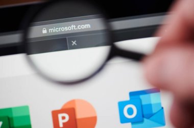 New York, Usa - 13 Mart 2020: Microsoft ofis adresi görünümü Yakınlaştırıcı at