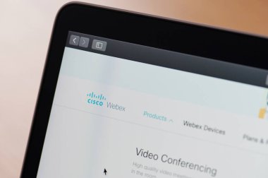 New York, ABD - 29 Mart 2020: Cisco webex toplantısı bilgisayar ekranında uygulama menüsü konferansı