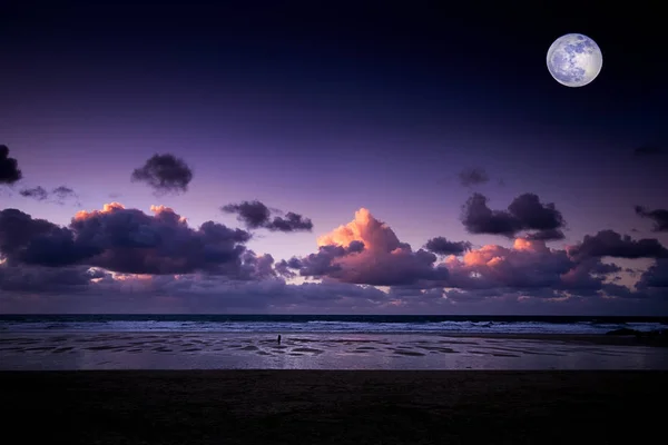 Salida Luna Sunset Newquay Cornwall —  Fotos de Stock
