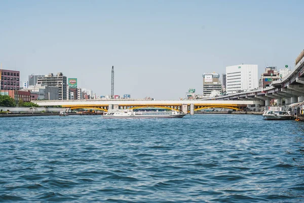 Міст Ріоґоку через Суміда-гава в Токіо. — стокове фото