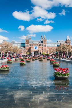 Rijkmuseum ve onun bahçeleri ve çevresi Hollanda 'da Amsterdam' da