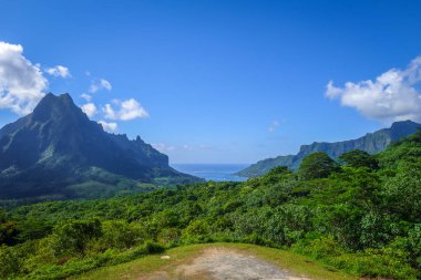 Opunohu, Cook Körfezi ve lagün Moorea Adası havadan görünümü
