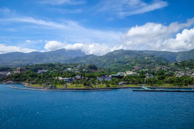 Papeete şehir manzaralı denizden, Tahiti