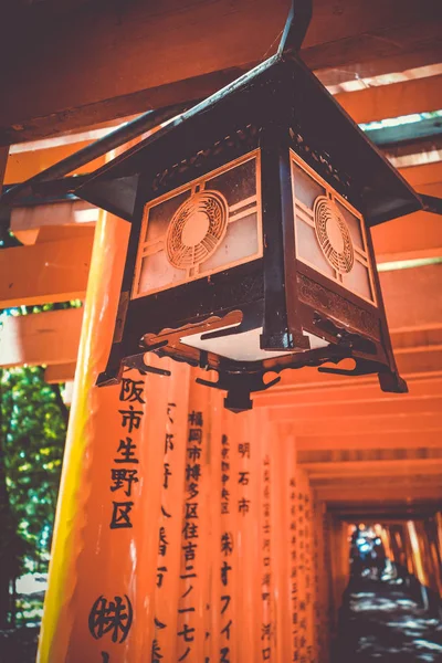 Φανάρι στο Παρεκκλήσι Ναός Φουσίμι Ινάρι Taisha, Κιότο, Ιαπωνία — Φωτογραφία Αρχείου