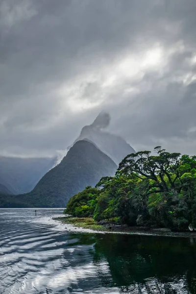 Μίλφορντ Σάουντ, fiordland εθνικό πάρκο, Νέα Ζηλανδία — Φωτογραφία Αρχείου