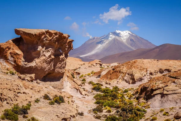 Mountains and desert landscape in sud lipez, Bolivia — Stock Photo, Image