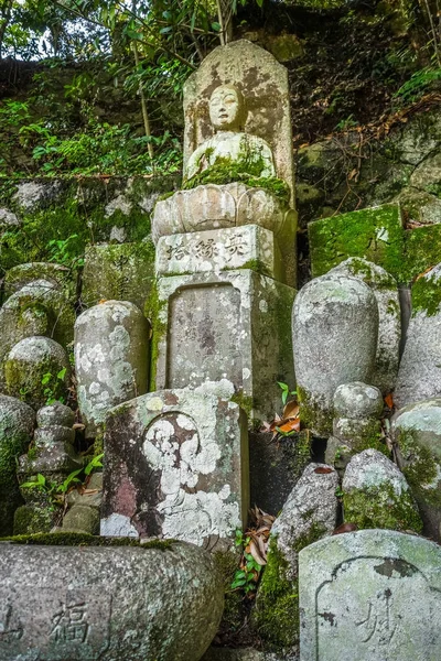 Chion-in temple garden graveyard, Kyoto, Japan — Stock Photo, Image