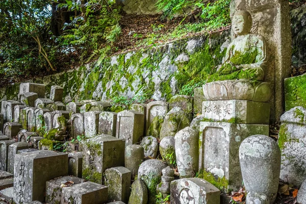 Chion-in Tempelgarten Friedhof, Kyoto, Japan — Stockfoto