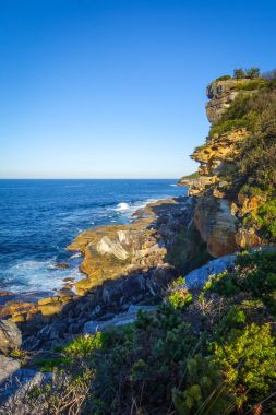 Manly Beach kıyı kayalıklardan, Sydney, Avustralya