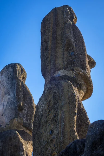 Statues Moais, ahu Tongariki, île de Pâques — Photo