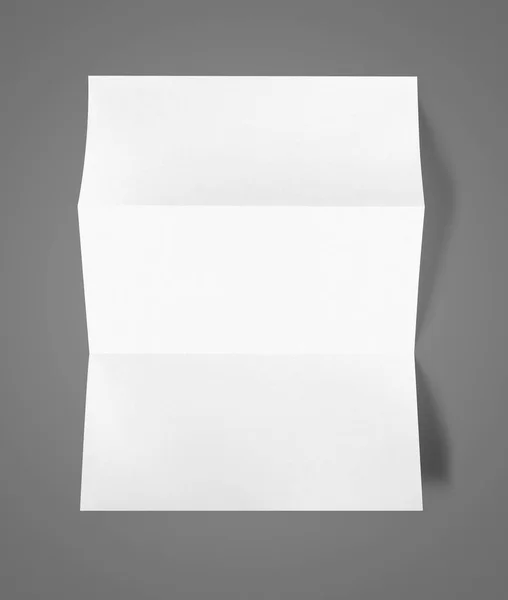 Üres félbehajtott fehér A4-es papír makett lapsablon — Stock Fotó