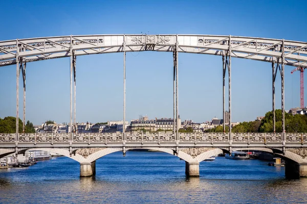 Ponte aérea do metrô, Paris — Fotografia de Stock