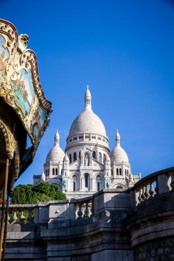 Paris - 6 Eylül 2019: Butte Montmartre ve Basilic