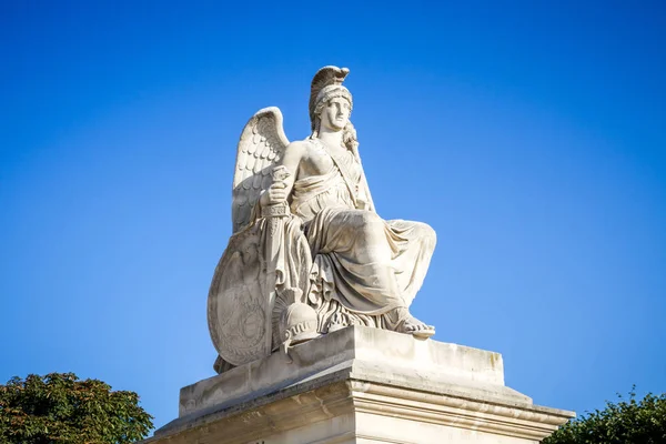 Statua vittoriosa della Francia vicino all'Arco Trionfale della Carrousa — Foto Stock