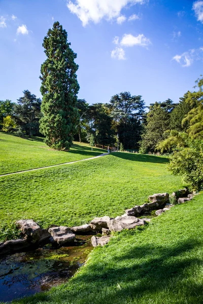 Buttes-Chaumont Park, Paris — стокове фото