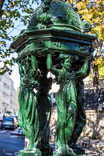 Wallace fountain in Paris — Stock Photo, Image