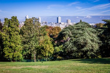 Buttes-Chaumont Parkı, Paris