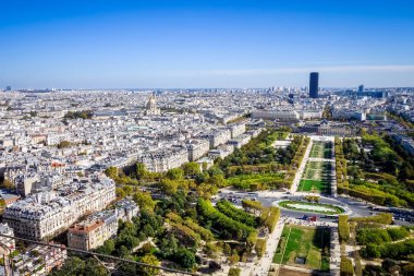 Eiffel Kulesi, Paris, Fransa 'dan Champ de Mars' ın havadan görünüşü
