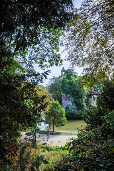 Sibyl Temple Pond Buttes Chaumont Park Paris France — 스톡 사진