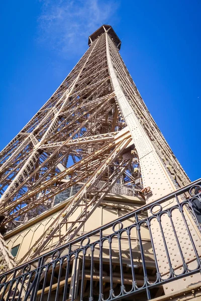 Vista Detallada Torre Eiffel Desde Abajo París Francia — Foto de Stock