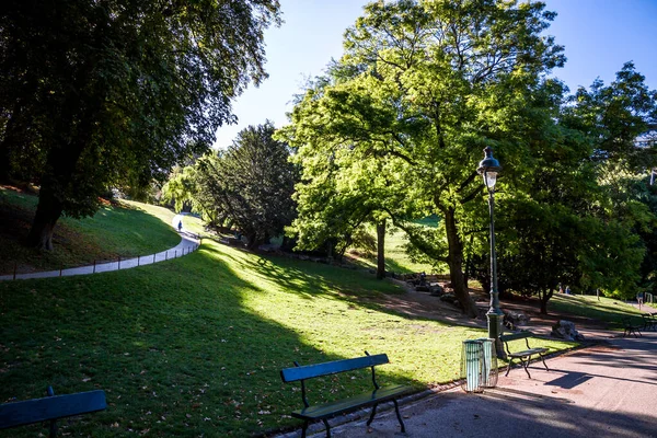 Buttes Chaumont Slavný Park Létě Paříž Francie — Stock fotografie