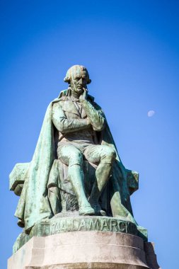 Lamarck bronz heykeli Jardin des plantes Park, Paris, Fransa