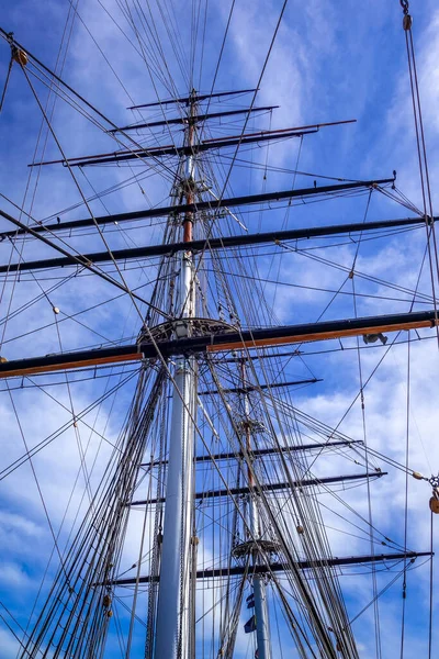 Old Naval Ship Mast Sail Ropes Detail — Stock Photo, Image