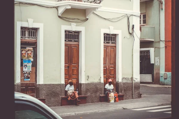 Mindelo Cabo Verde Agosto 2018 Dos Mercaderes Callejeras Sao Vicente —  Fotos de Stock