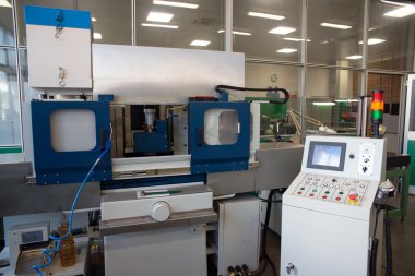 Makine aletleri bilgisayar sayısal kontrol (Cnc ile)