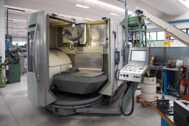 Makine aletleri bilgisayar sayısal kontrol (Cnc ile)