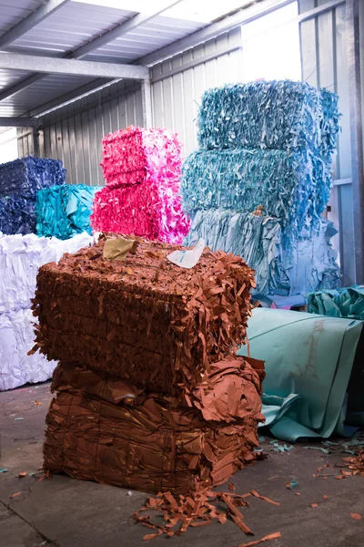Armazém - Sucata de papel para reciclar — Fotografia de Stock