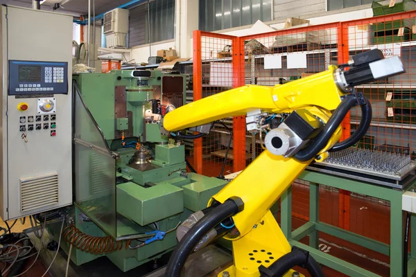 Endüstriyel Otomasyon: otomatik robot çizgilerle — Stok fotoğraf