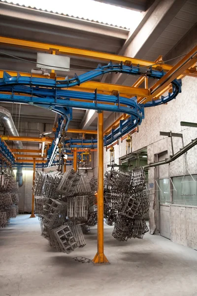 Beschichtungsanlage in einer italienischen Fabrik — Stockfoto