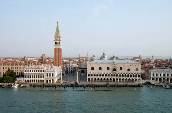 Piazza San Marco (náměstí svatého Marka), Benátky, Itálie — Stock fotografie